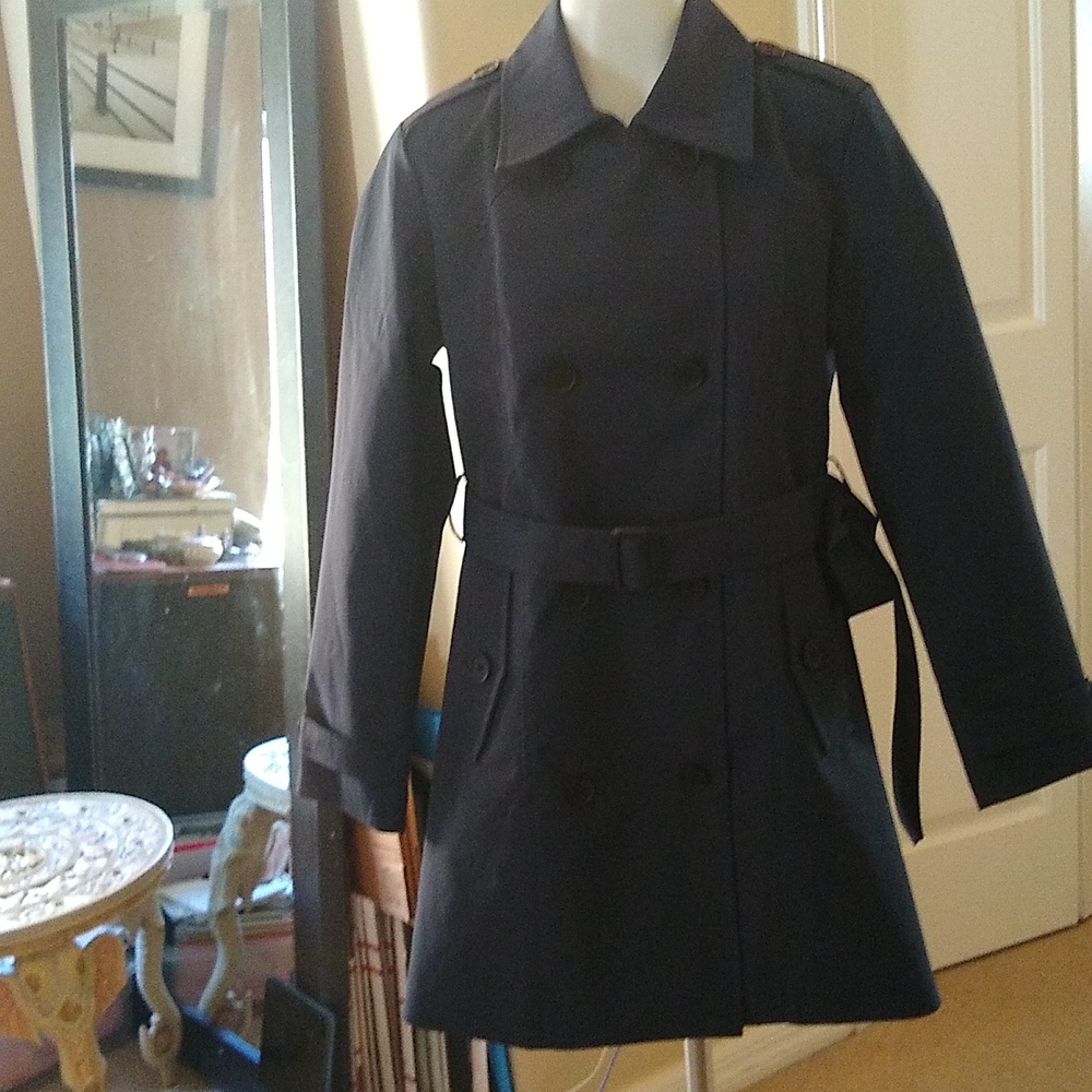 MaxaByc navy raincoat size small